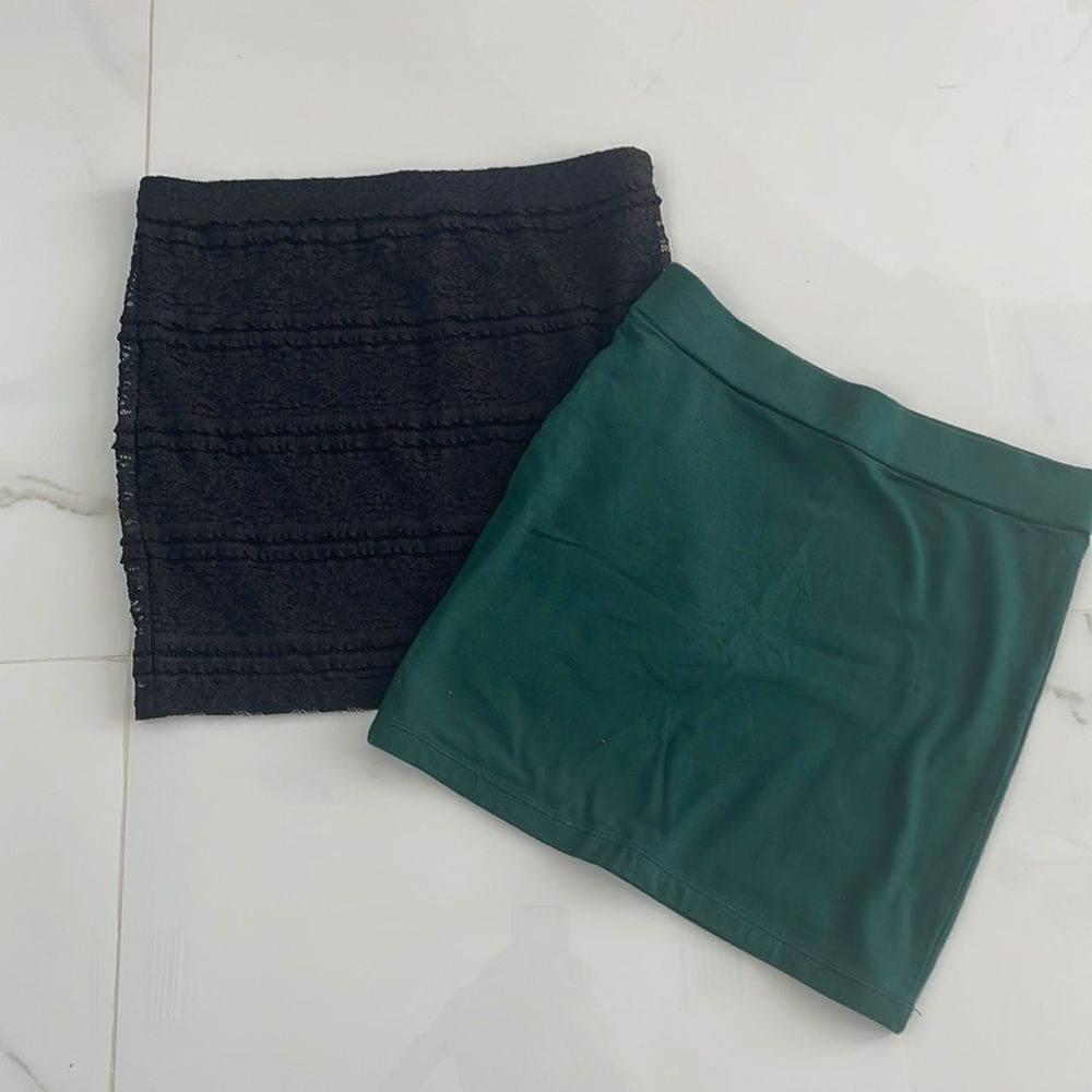 Bundle of 2 Forever 21 Mini Skirts Black/Green Size Medium